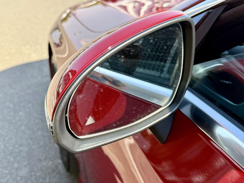 Mercedes-Benz CLE 300 4MATIC kupé Linie AMG - fotka 36 z 46