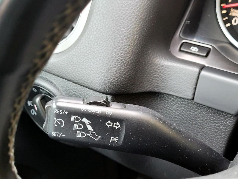Volkswagen Tiguan 1,4 TSi 4motion SPORT SERV.KN - fotka 36 z 40