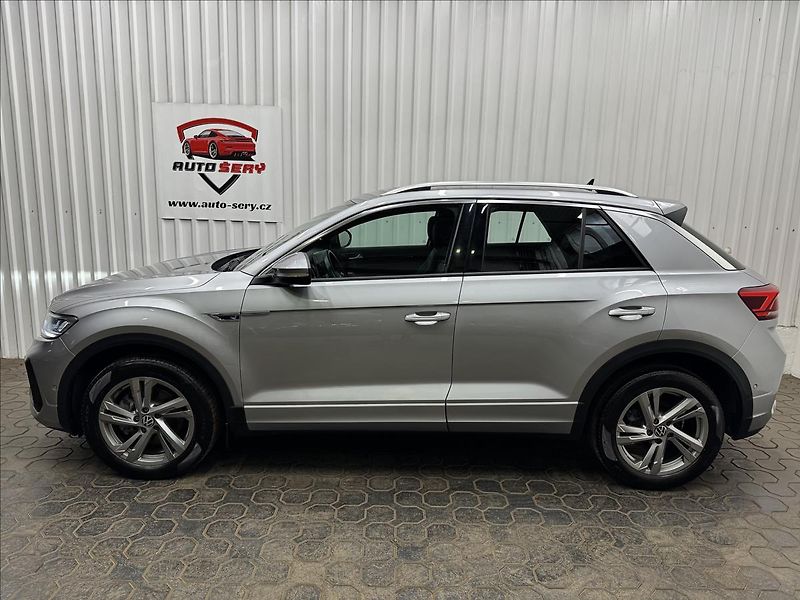 Volkswagen T-Roc R-LINE ACC NEZ-TOP 2XALU DPH - fotka 4 z 46