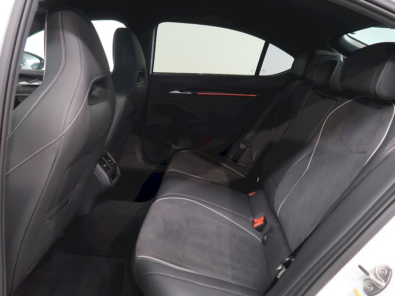 Škoda Superb (2026) SPORTLINE 2.0TDI 142KW TAŽNÉ W - fotka 35 z 43