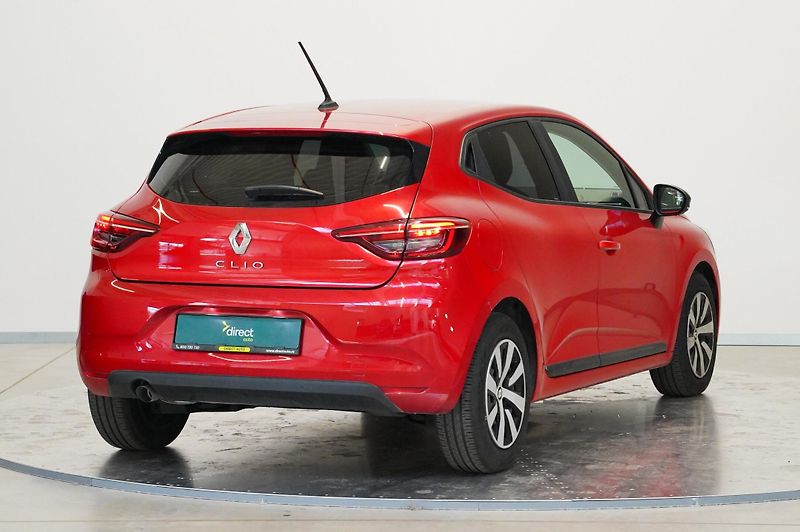Renault Clio - fotka 3 z 6