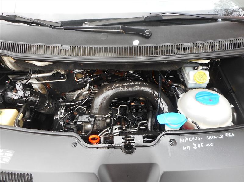 Volkswagen Transporter 2,0 TDi 4Motion - fotka 19 z 25