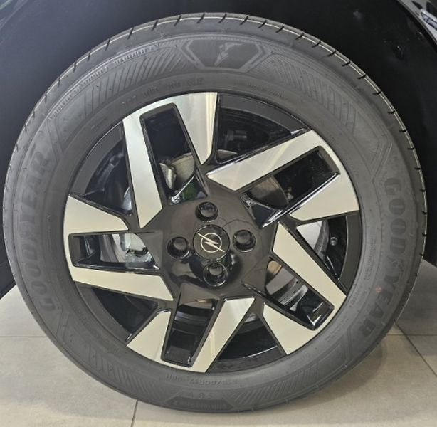 Opel Mokka (2026) Edition HIT 1.2 TURBO 136k MT6 - fotka 4 z 15
