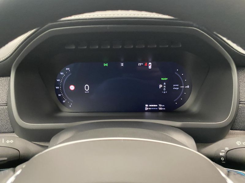 Volvo XC90 (2026) T8 AWD Plug-in DARK PLUS 7m - fotka 29 z 67