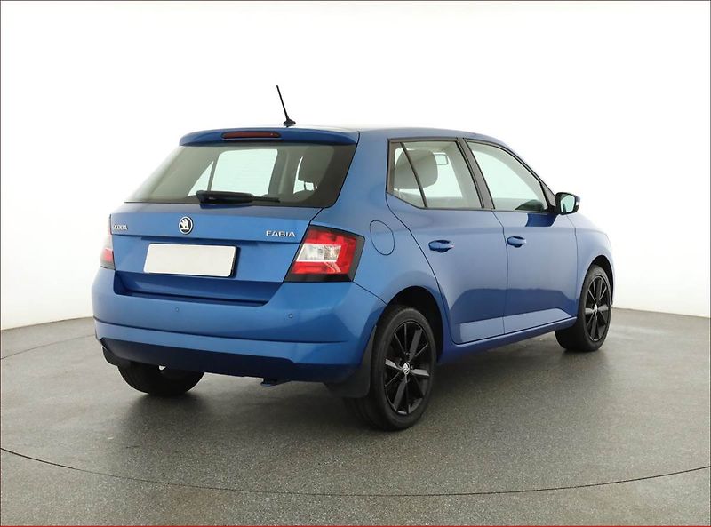 Škoda Fabia (2015) Ambition 1.4 TDI, Tempomat - fotka 5 z 18