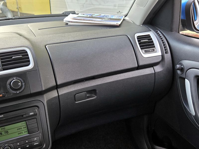Škoda Roomster i 16V *SERV.KNÍŽKA*KLIMA      - fotka 30 z 40
