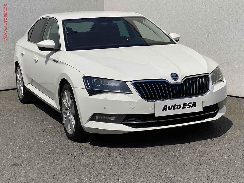 Škoda Superb (2016) 2.0TDi, Style, DSG, bixen - fotografie inzerátu