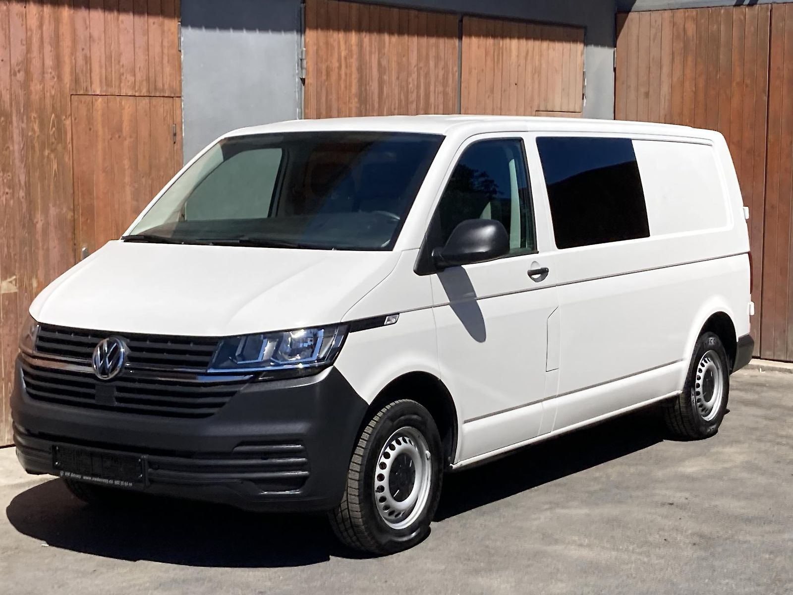 Volkswagen Transporter T6.1 LONG 6míst