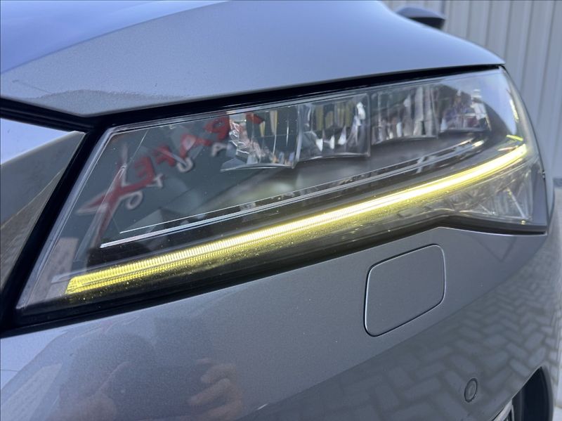 Škoda Superb 2,0 TDI DSG STYLE 1.maj. ČR - fotka 9 z 50