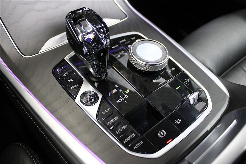 BMW X7 4,4 xDrive M50i - fotka 31 z 40