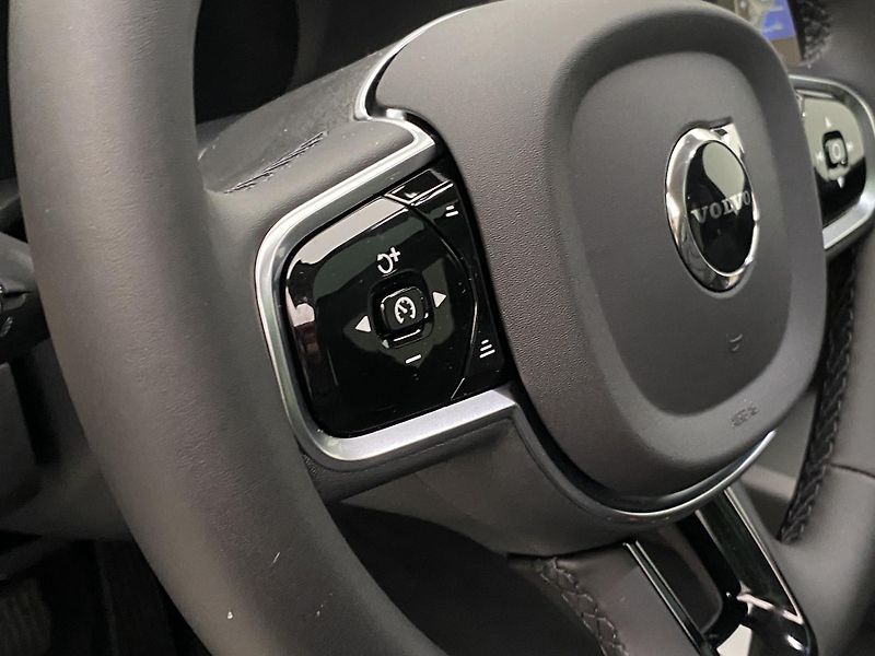 Volvo XC60 B5 AWD ULTRA CZ 1.maj - fotka 26 z 52