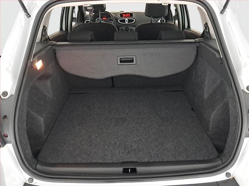 Renault Clio (2012) 1.2 16V , ČR,1.maj, po STK - fotka 14 z 15