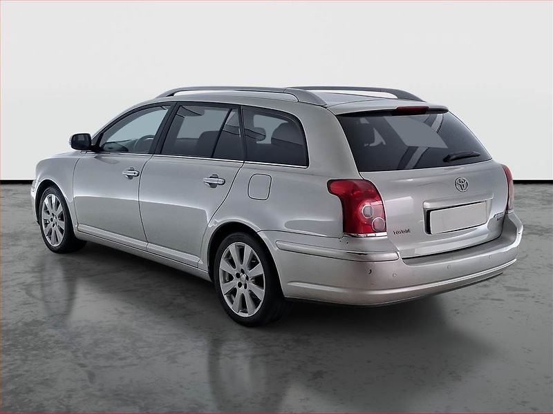 Toyota Avensis (2009) 2.0 D-4D, po STK, jezdí dobře - fotka 4 z 18