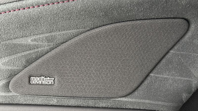 Lexus RX 500h AUT 4x4 F Sport Plus - fotka 25 z 31