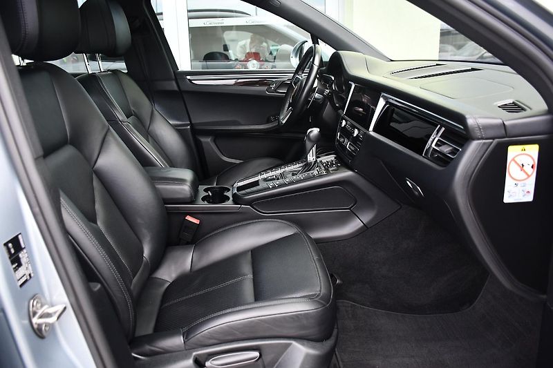 Porsche Macan S 3.0V6 260kW PANO - fotka 18 z 39