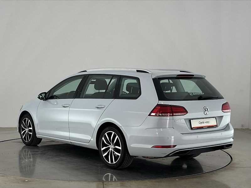 Volkswagen Golf Maraton Edition - fotka 15 z 29