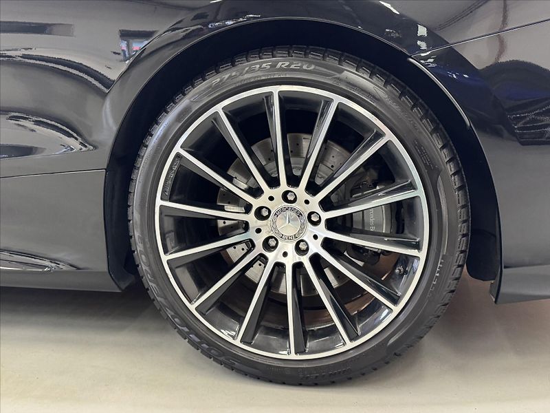 Mercedes-Benz Třídy S 500 4M AMG MASÁŽE ILS - fotka 23 z 23