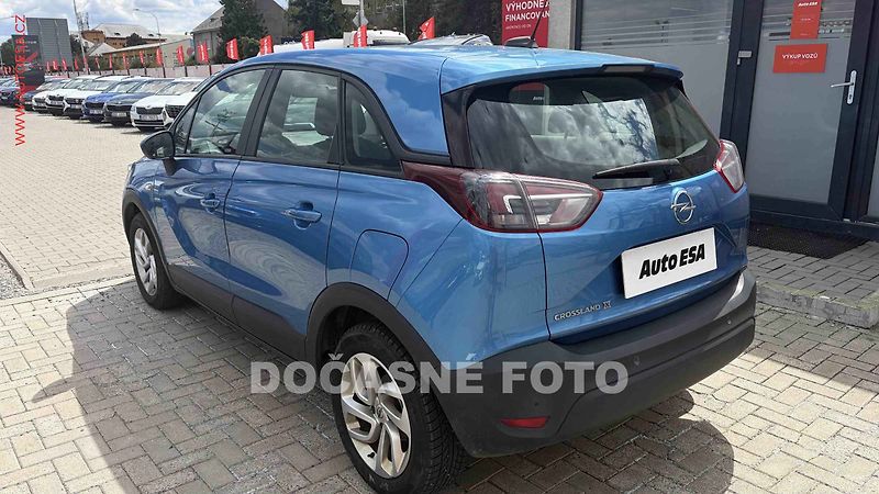 Opel Crossland X (2018) 1.2 PT, AC, tempo, park.asist - fotka 2 z 3