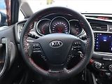 Kia Ceed (2012) Gold 1.6 GDI, Serv.kniha, Navi - náhled 16