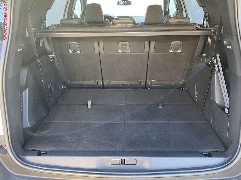 Peugeot 5008 (2018) 2.0 HDI 7míst, 1.maj,ČR - fotka 7 z 17