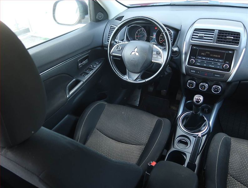 Mitsubishi ASX (2014) Invite 1.6 MIVEC, Serv.kniha - fotka 7 z 16