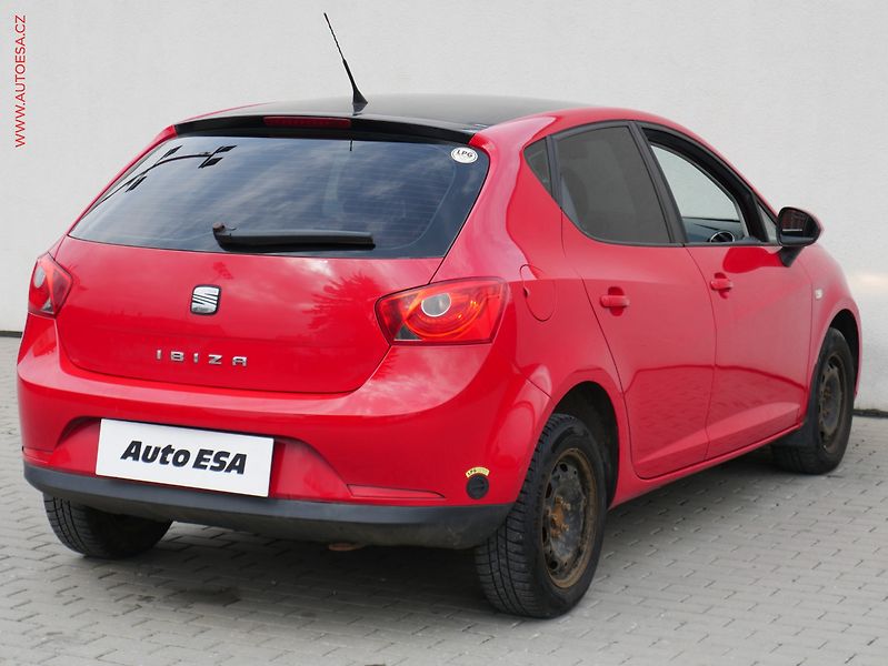 Seat Ibiza (2009) 1.4i, ČR, servis.kniha, AC - fotka 4 z 18