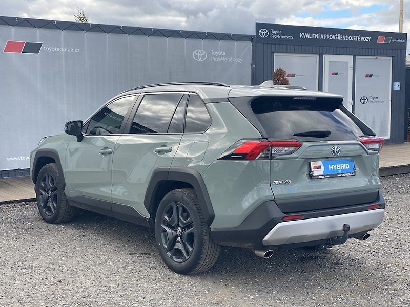 Toyota RAV4 2.5HEV, ČR, Adventure, 4x4 - fotka 5 z 16