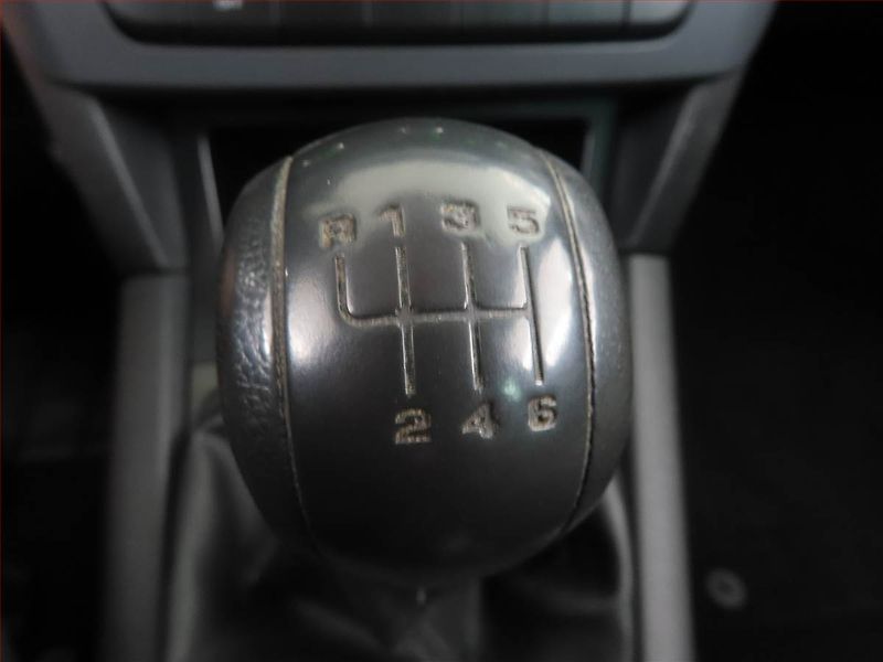 Škoda Yeti (2011) 1.2 TSI, Serv.kniha - fotka 13 z 15