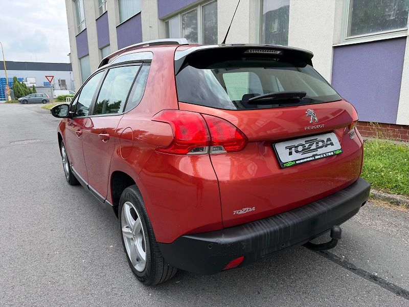 Peugeot 2008 1,2 PureTech / servis.kn./  - fotka 3 z 22
