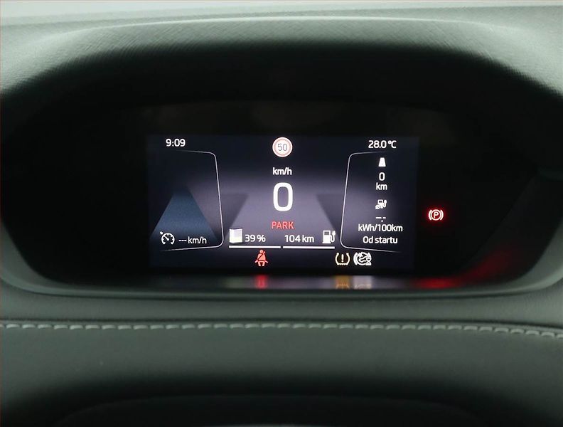 Škoda Enyaq (2023) Sportline 60 (62 kWh), SoH 93% - fotka 11 z 21