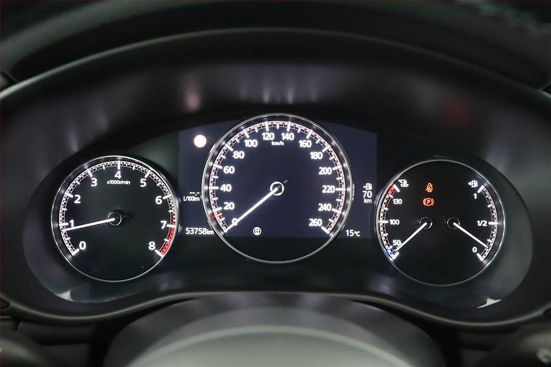 Mazda 3 (2021) 2.0 e-Skyactiv X - fotka 9 z 15