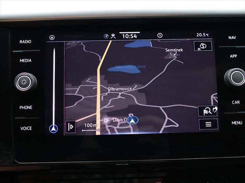 Volkswagen Arteon 2,0 TDI  DSG R-line SB CZ DPH - fotka 23 z 33