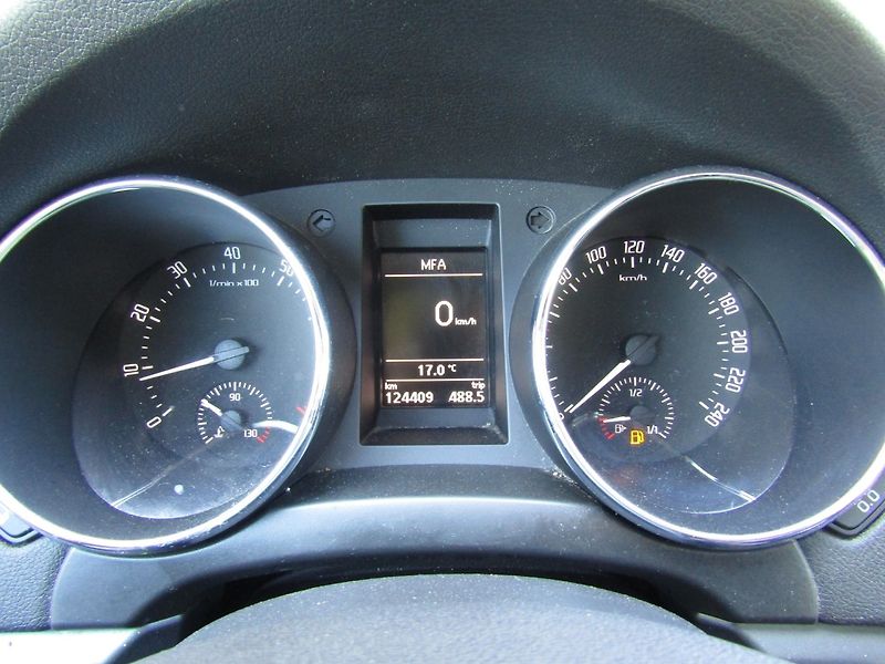 Škoda Yeti (2013) 1.2 TSI 77kW BEZ KOROZE - fotka 27 z 36
