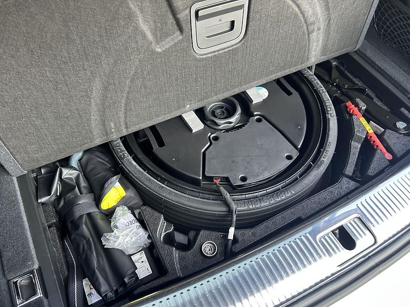 Audi Q5 S line 40 TDI quattro ZÁRUKA - fotka 39 z 40