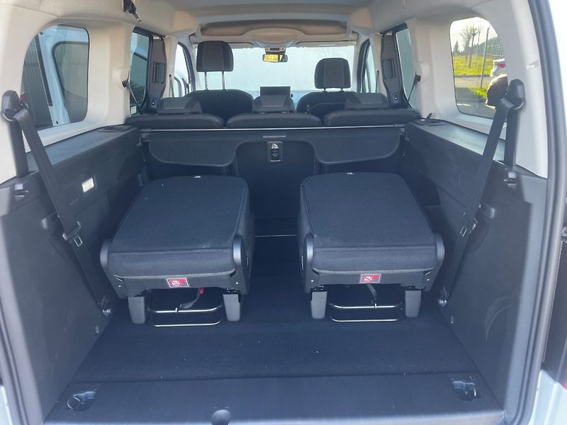 Opel Combo (2025) ELEGANCE PLUS XL 1.5D(96KW)AT8 - fotka 14 z 14