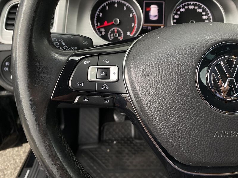 Volkswagen Golf 1,2 TSI 77 kW Comfortline - fotka 14 z 25
