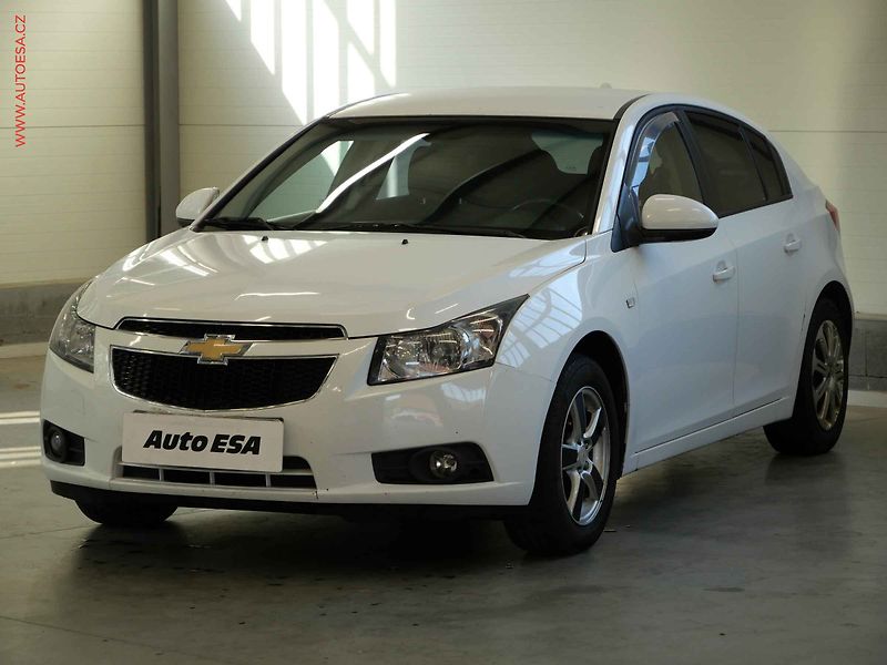Chevrolet Cruze (2012) 1.6i, 1.maj,ČR, AC, STK7/28 - fotka 3 z 17