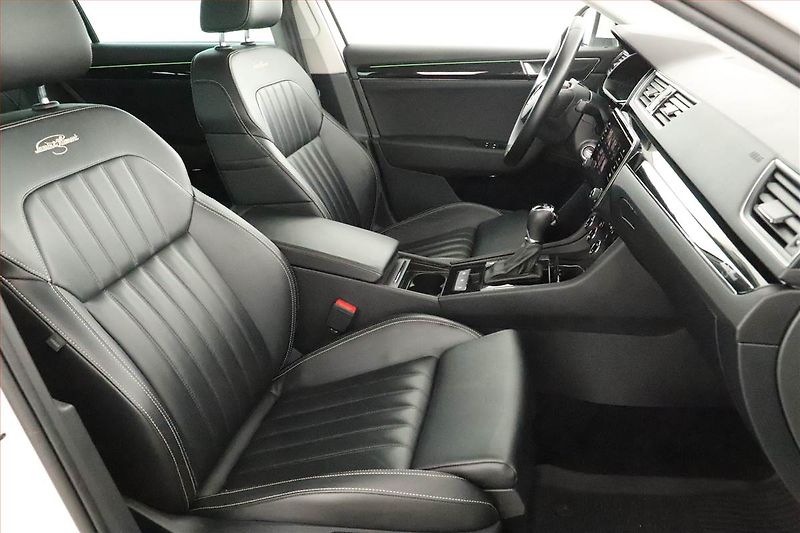 Škoda Superb (2020) Laurin&Klement 2.0 TDI - fotka 24 z 26