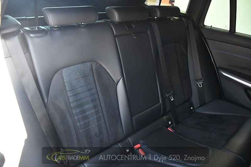 BMW Řada 3 320d xDrive M-SPORT  - fotka 18 z 56
