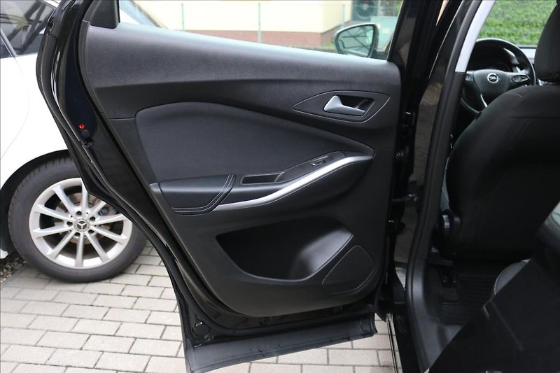 Opel Grandland X 1,2 96Kw,Turbo , Tažné - fotka 34 z 38