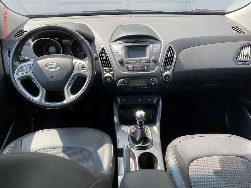 Hyundai ix35 (2014) 2.0 GDi, Trend, kamera, bixen - fotka 8 z 16