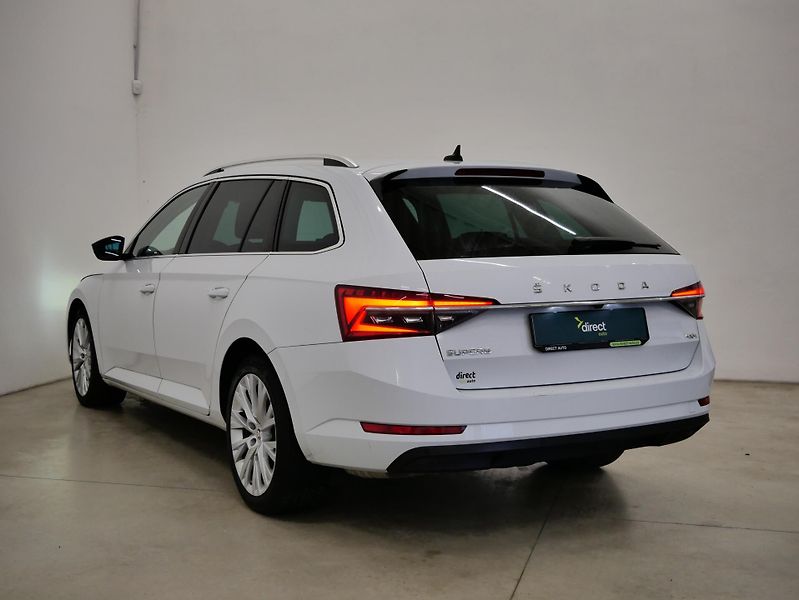 Škoda Superb - fotka 7 z 25