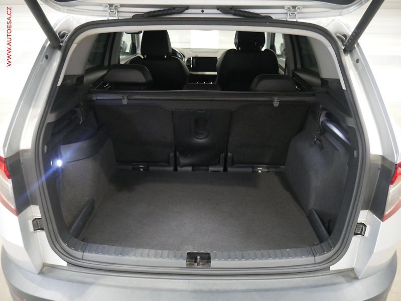 Škoda Karoq (2017) 2.0 TDi 4x4, ČR, Style Plus - fotka 7 z 23