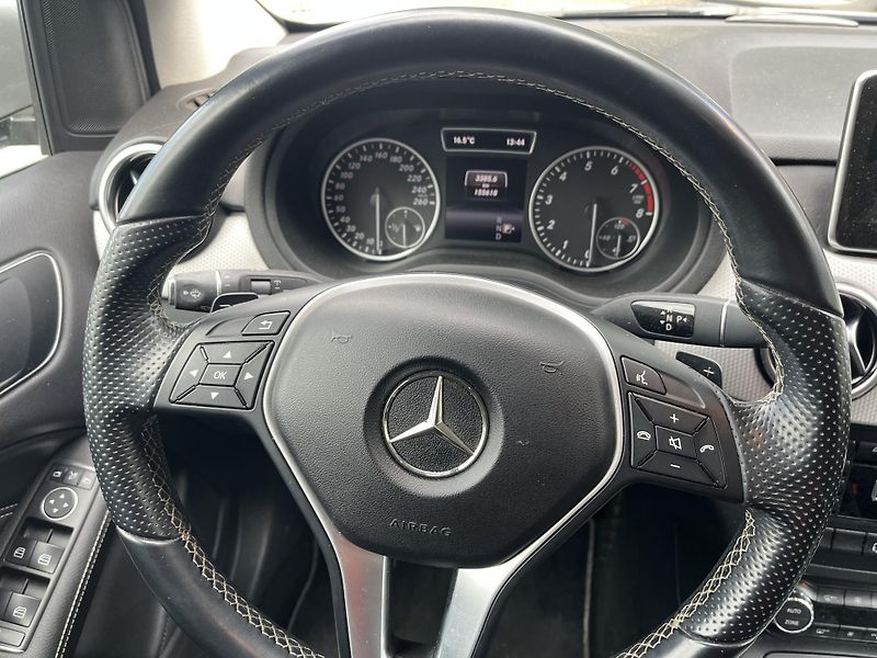Mercedes-Benz Třídy B (2013) 2,0i 135 Kw 4X4 SPORT - fotka 12 z 18