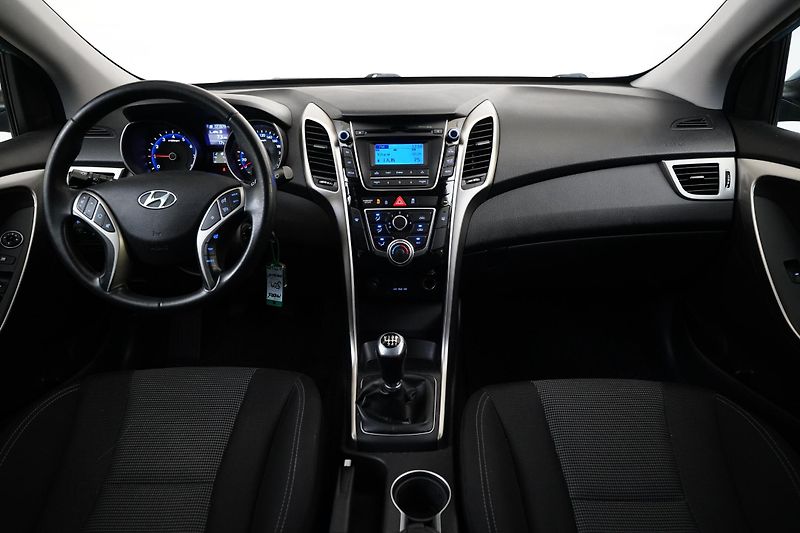 Hyundai i30 - fotka 5 z 21