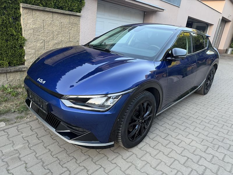 Kia EV6 (2023) PREMIUM-PLUS-AWD-SOH 96%-TOP - fotka 2 z 32