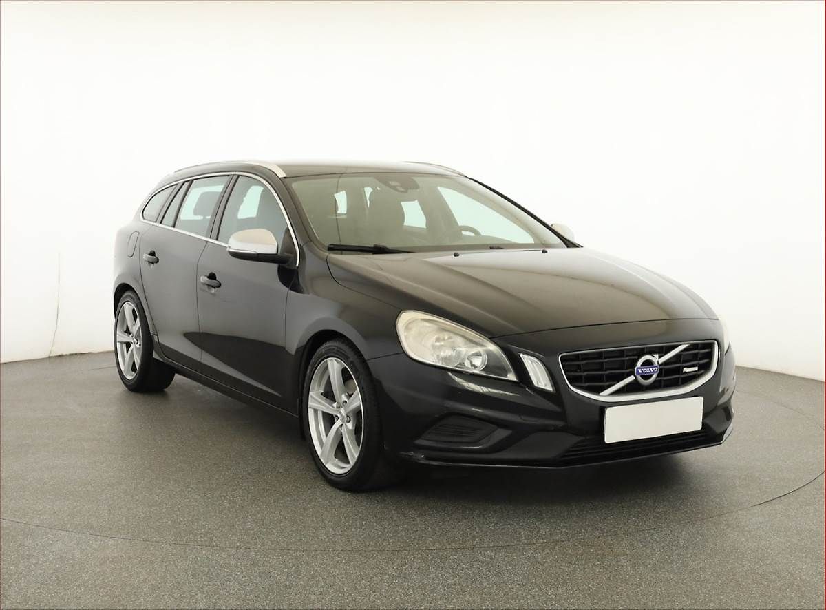 Volvo V60 D2, Serv.kniha, Tempomat