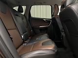 Volvo XC60 D5 AWD SUMMUM AUT CZ - náhled 18