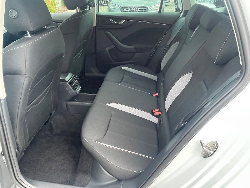 Škoda Scala (2025) 1.0 TSI / 85 kW Selection - fotka 8 z 30