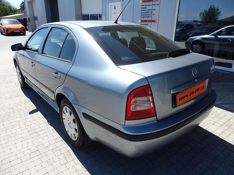 Škoda Octavia 1.6i 75 kW ZÁLOHOVÁNO - fotka 5 z 14